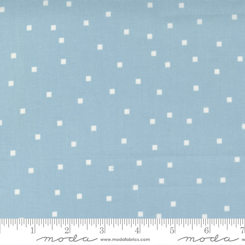 Make Time Skipping Square Dot Bluebell - 1 yard 30 inches