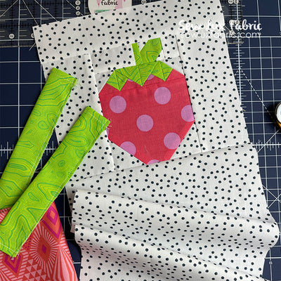 Strawberry Social Drawstring Bag Sew Along - Piecing the Exterior